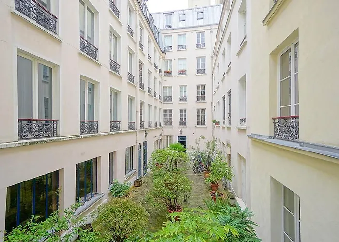 Apartment Grand 2 Pers Republique Bastille 3 Paris